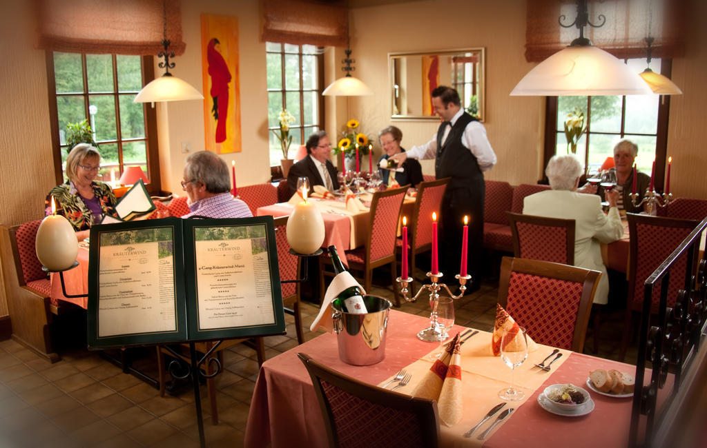 Hotel Restaurant Sonnenhof Weyerbusch Esterno foto