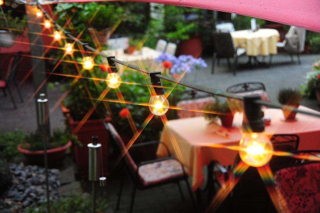 Hotel Restaurant Sonnenhof Weyerbusch Esterno foto